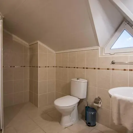 Apartament Defne-ozel Havuzlu Genis Bahceli Luks