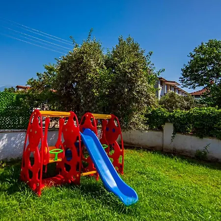 Apartament Defne-ozel Havuzlu Genis Bahceli Luks Fethiye