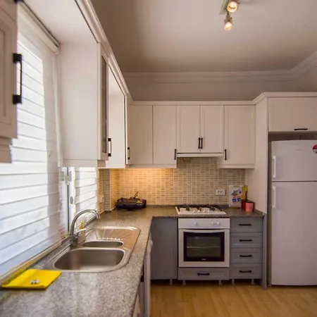 Apartamento Defne-özel Havuzlu Geniş Bahçeli Lüks *