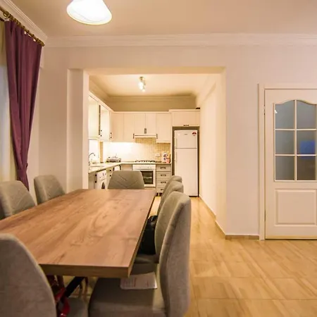 Apartamento Defne-özel Havuzlu Geniş Bahçeli Lüks *